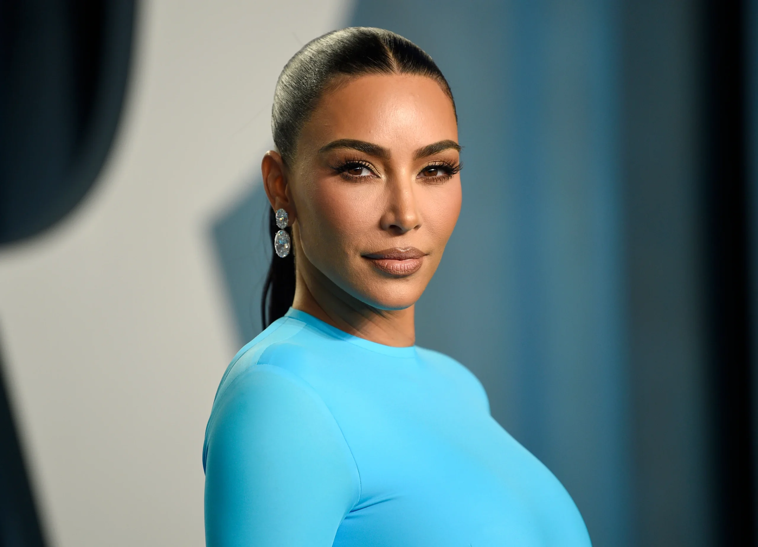 Kim Kardashian: Biography, Family, Age, Boyfriend, Careers, Net Worth